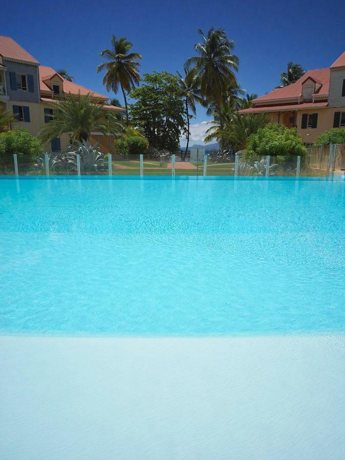 Pop'S Appartements Residence Marisol Au Bord De La Mer Le Gosier  Eksteriør bilde